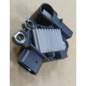 Регулятор напряжения генератора 3 контакта Solaris